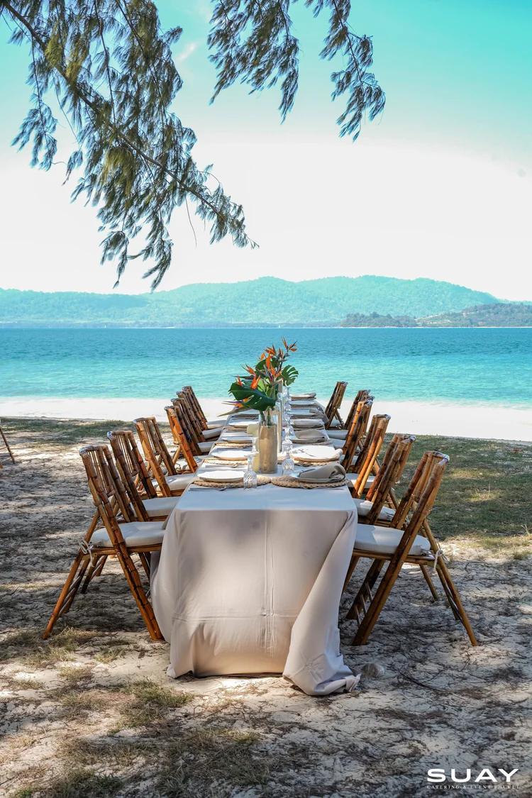 Yacht and island catering